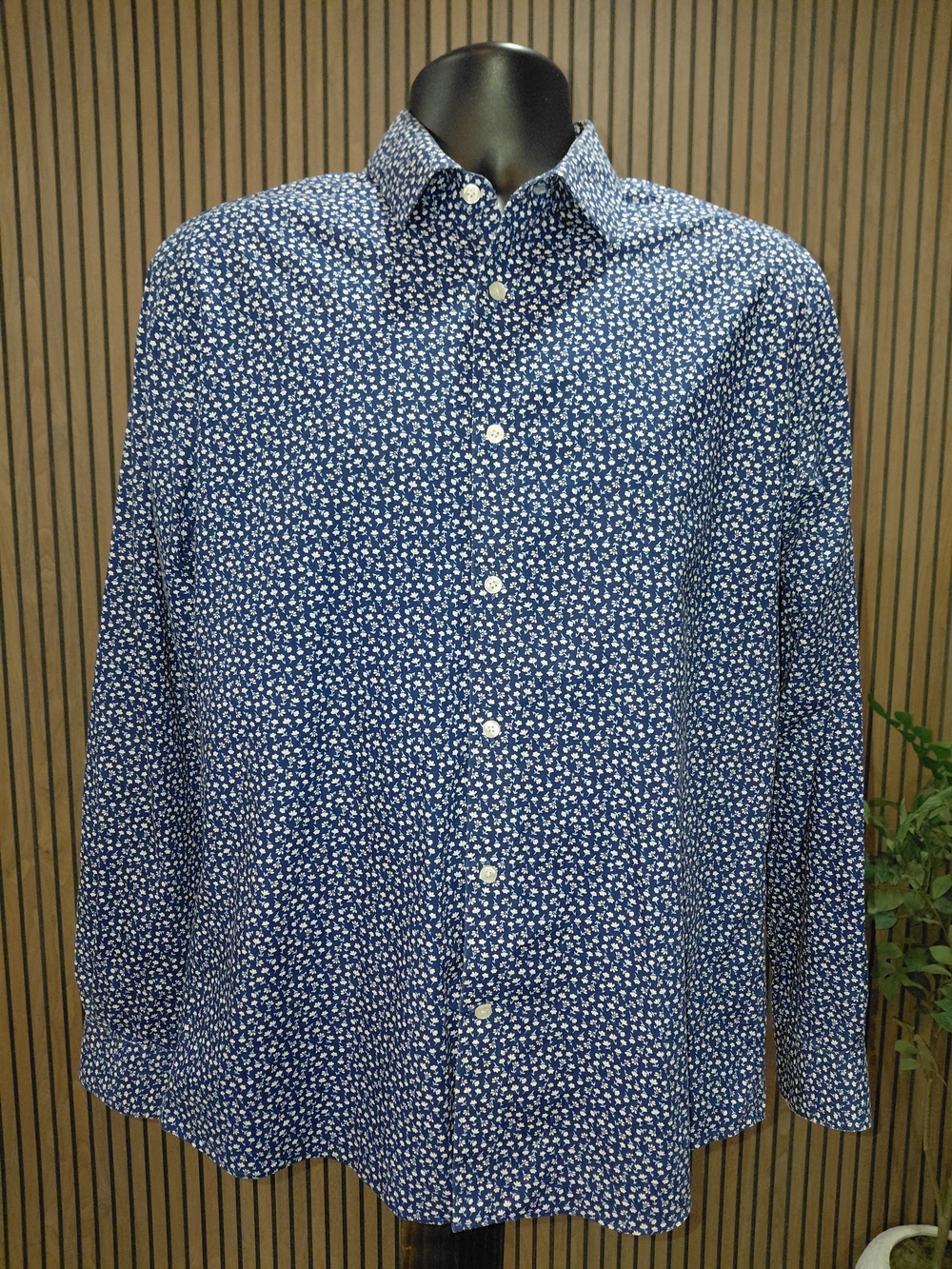 Tommy Hilfiger Navy and White Micro Floral Button-Down Shirt